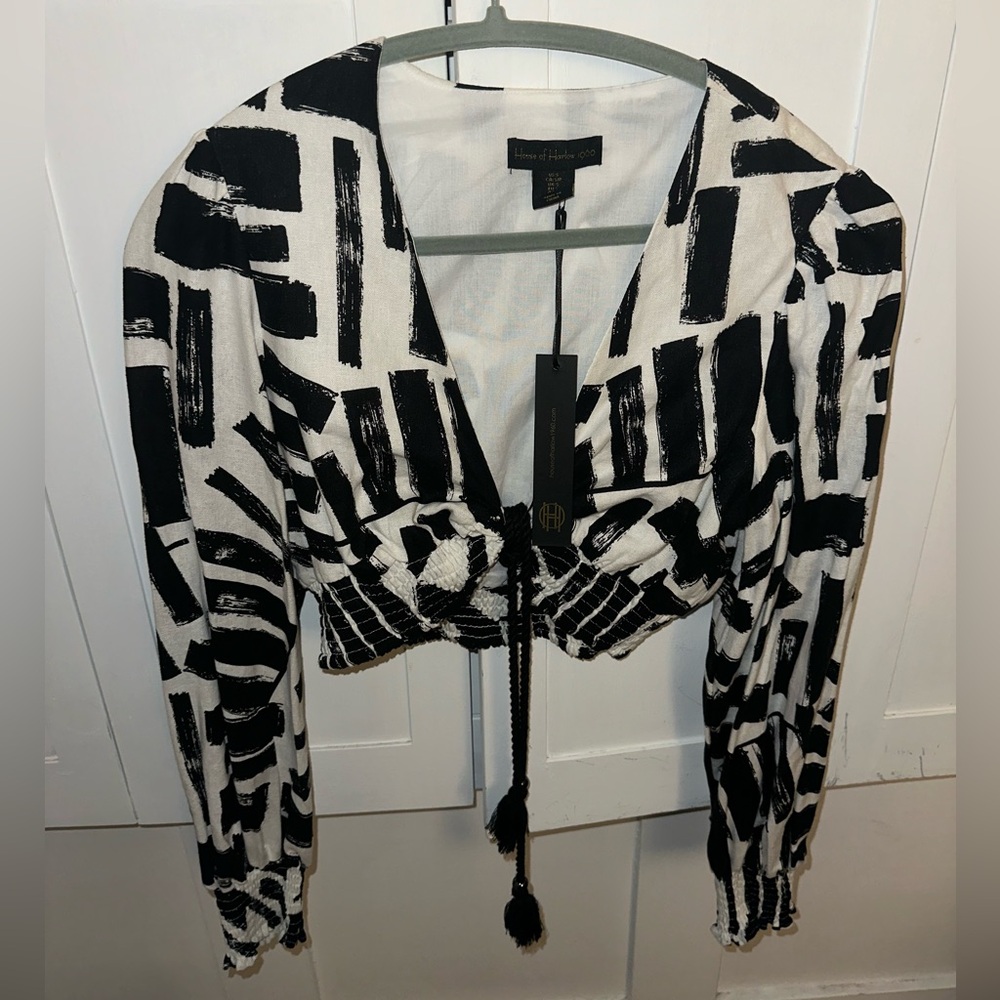 House of Harlow 1960 Black & White Cropped Shirt